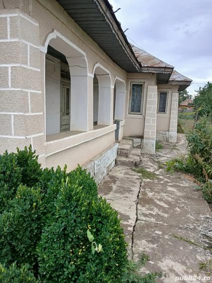 Casă cu 4 camere în Fulga