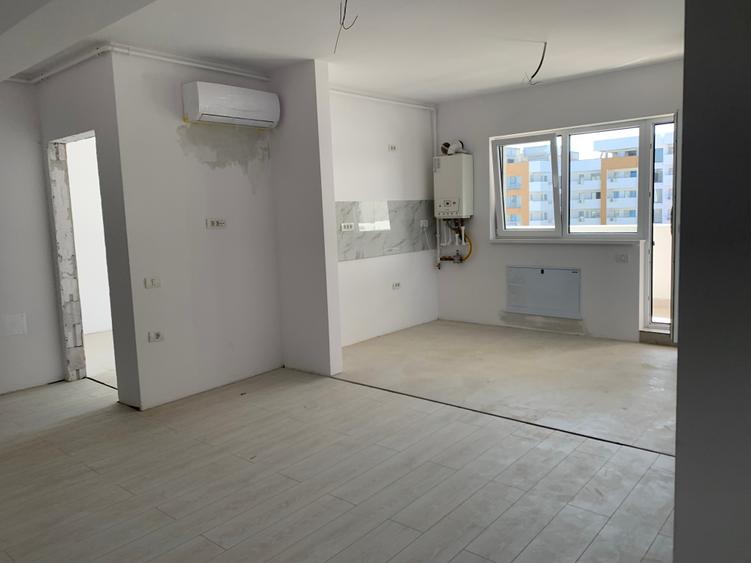 Apartament cu 3 camere decomandat în Berceni