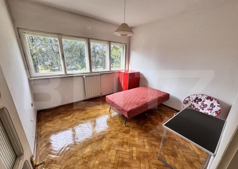 Spațiu comercial, de 3,800 mp, în Central