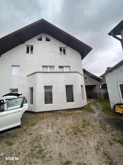 Casă cu 9 camere cu Teren 3940 Mp în Șieu
