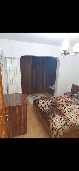 Apartament cu 3 camere decomandat în Kiseleff