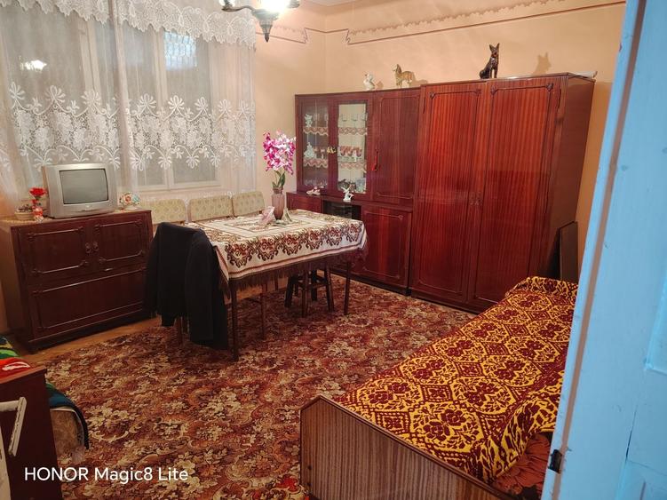 Casă cu 3 camere în Țagu