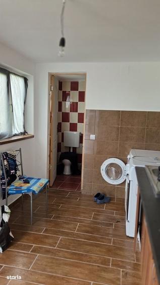 Casă cu 4 camere în Vișagu