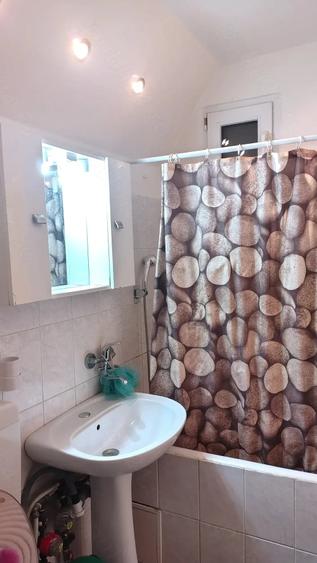 Apartament cu 2 camere semidecomandat în Rogerius