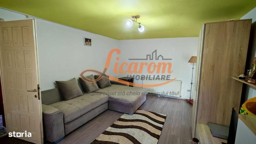 Corp de casa 4 camere zona Nicopole,curte comuna cu 1 familie. - 12