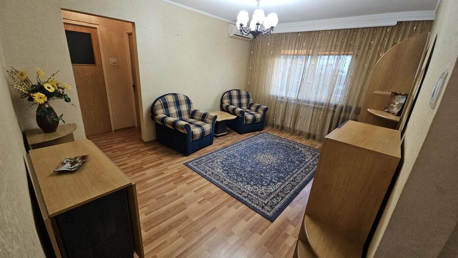 Piata farului-apartament 3 camere cu gaze - 11