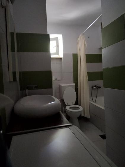 Apartament cu 3 camere decomandat, mobilat în Tudor Vladimirescu