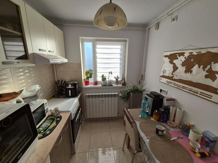 Apartament cu 2 camere decomandat, mobilat în Km 4-5