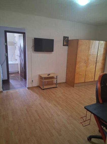 Apartament cu 2 camere decomandat în Buziașului