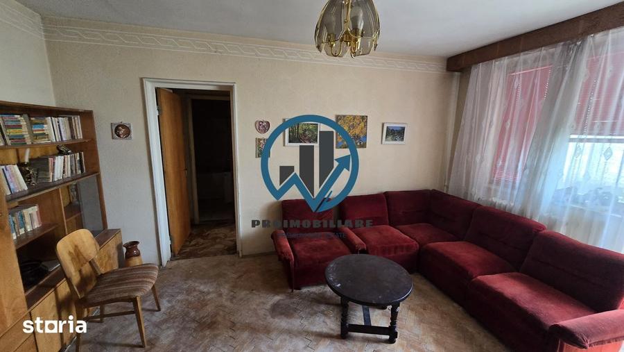 Apartament cu 3 camere în Craiovei