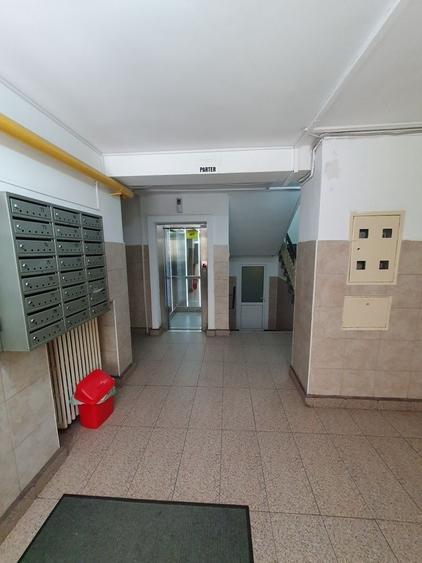Apartament cu 2 camere semidecomandat în Dristor