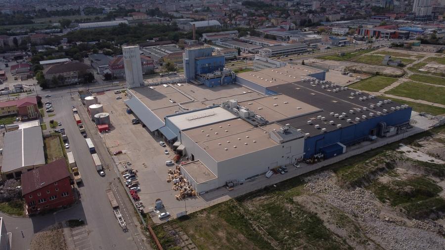 Spațiu industrial, de 3,815 mp, în Buziaș
