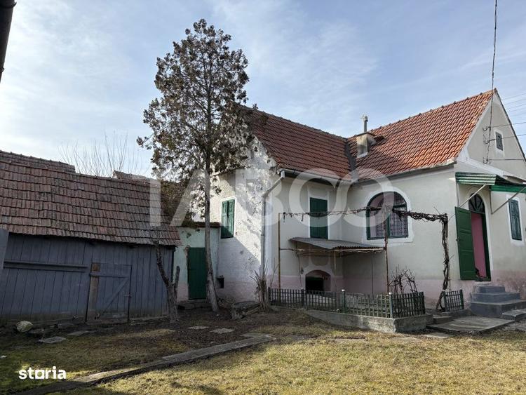 Casă cu 4 camere cu Teren 60 Mp în Loamneș