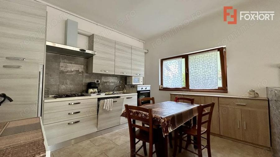 Apartament cu 3 camere semidecomandat, mobilat în Ghiroda