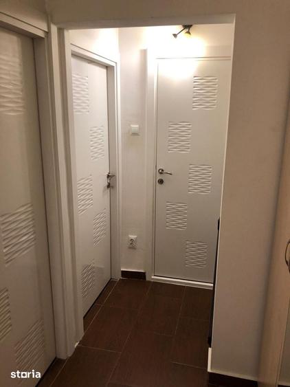 Apartament cu 3 camere decomandat în Titan