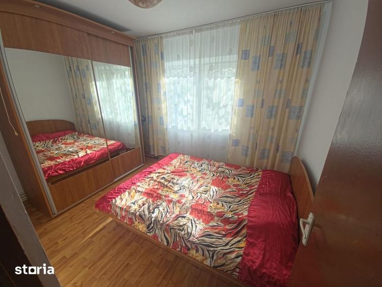 Apartament cu 2 camere semidecomandat, mobilat în Sud