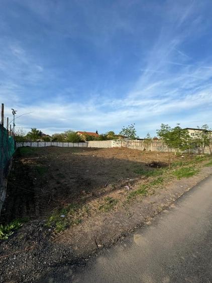 Teren Construcții intravilan de 1000 mp, în Pipera