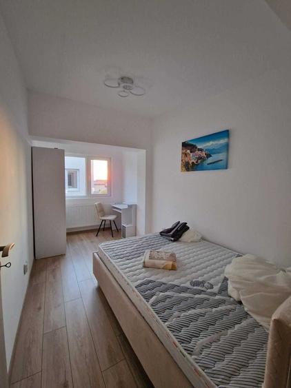 Casă cu 4 camere cu Teren 160 Mp în Central