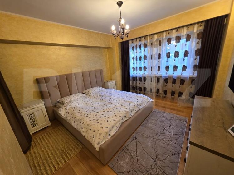 Apartament cu 4 camere decomandat, mobilat în Ultracentral