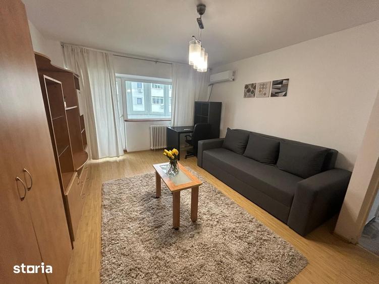 Apartament cu 2 camere decomandat în Tei