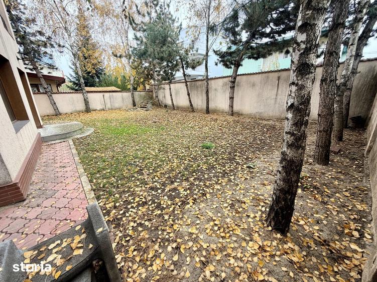 Casă cu 5 camere cu Teren 500 Mp în Central