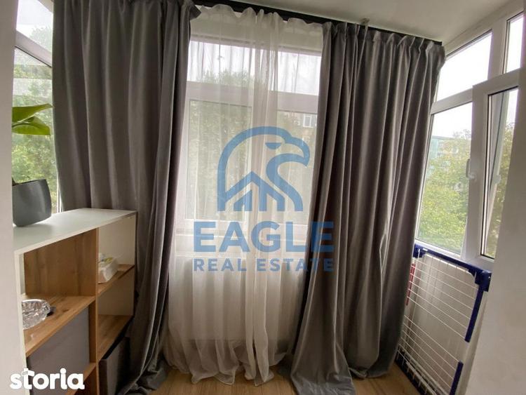 Apartament cu 3 camere semidecomandat, mobilat în Tomis Nord
