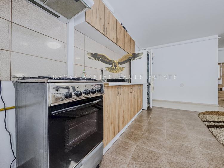 Apartament cu 2 camere semidecomandat, mobilat în Mănăștur