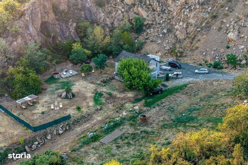 Casă cu 4 camere în Barațca