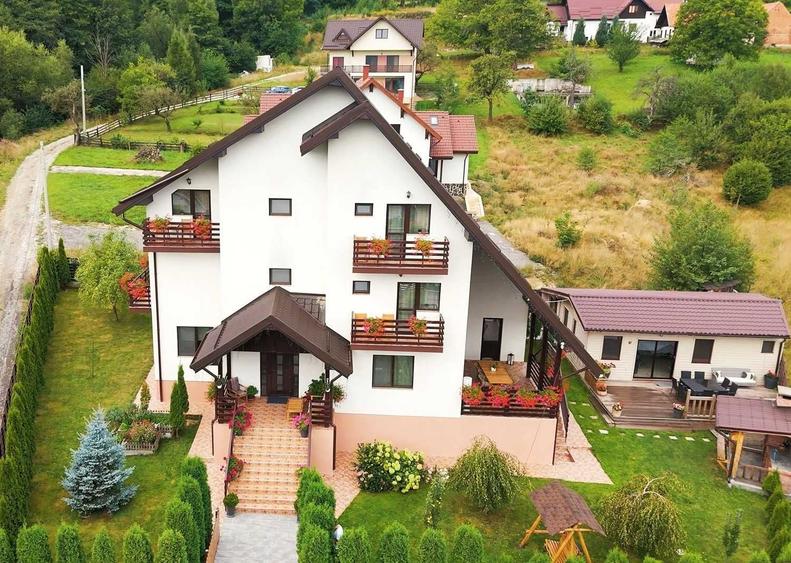 Casă cu 4 camere în Predeluț