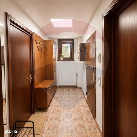 Apartament cu 3 camere semidecomandat în Doamna Ghica
