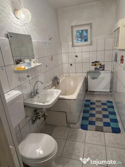 Apartament cu 2 camere nedecomandat în Central