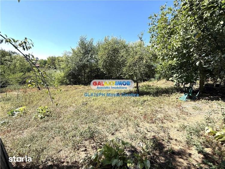 Casă cu 3 camere cu Teren 1200 Mp în Central