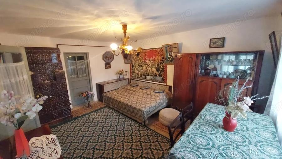 Casă cu 3 camere cu Teren 1900 Mp în Măgura