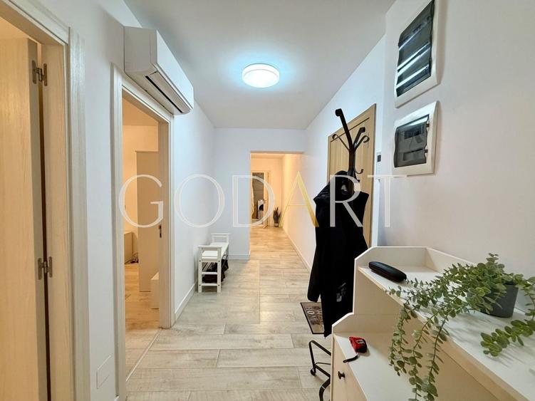 Apartament cu 3 camere decomandat în Domenii