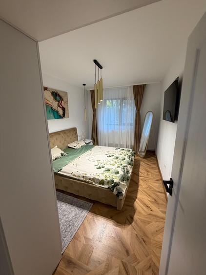 Apartament cu 4 camere decomandat în Ultracentral