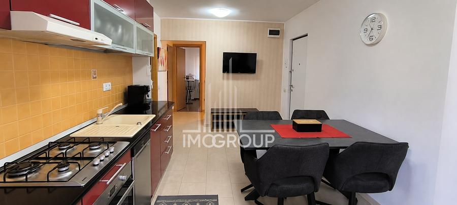 Apartament cu 4 camere decomandat în Plopilor