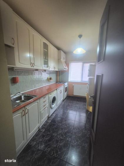 Apartament cu 2 camere semidecomandat, mobilat în Obor