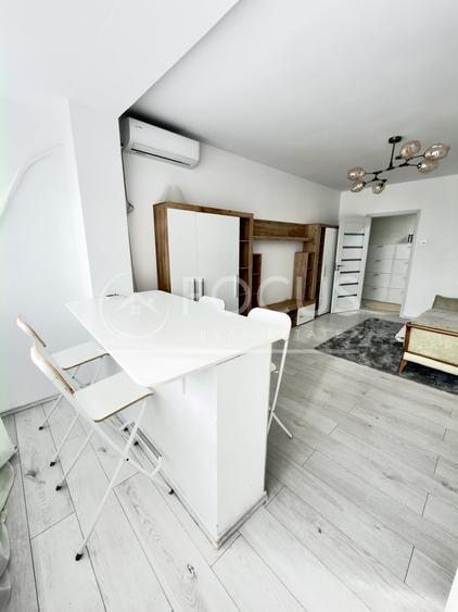 Apartament cu 3 camere semidecomandat, mobilat în Dorobanți