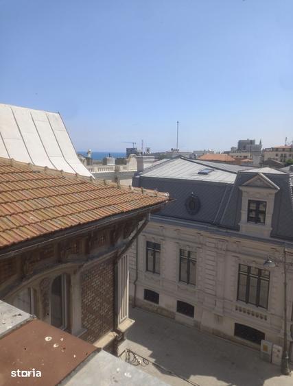 Apartament cu 3 camere nedecomandat în Peninsula