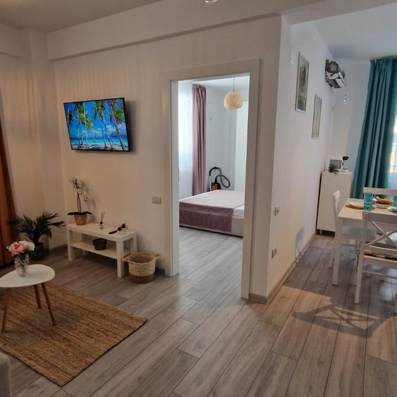 Apartament cu 2 camere semidecomandat în Mamaia-Sat — fotografia 3