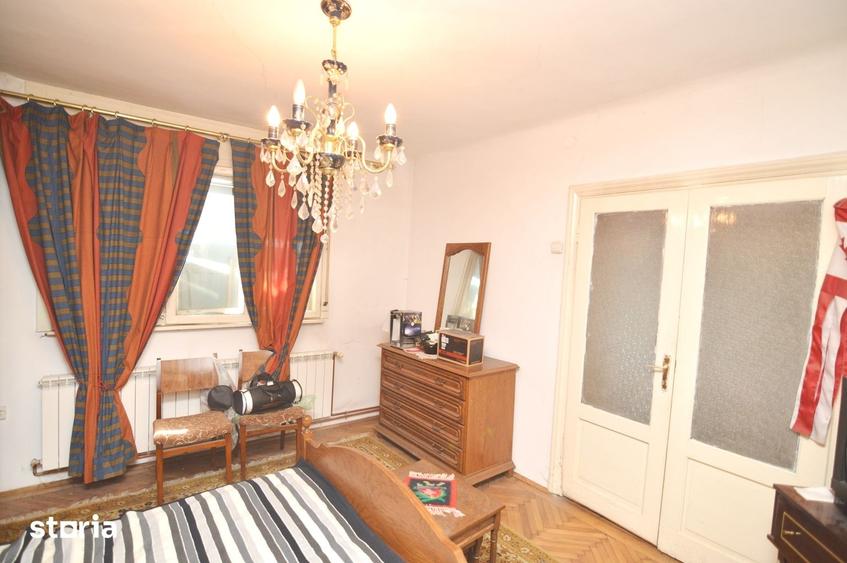 Casă cu 5 camere cu Teren 193 Mp în Ferentari