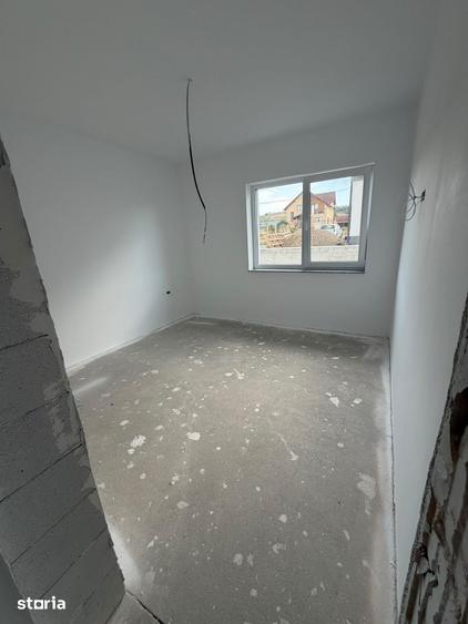 Casă cu 4 camere cu Teren 500 Mp în Central