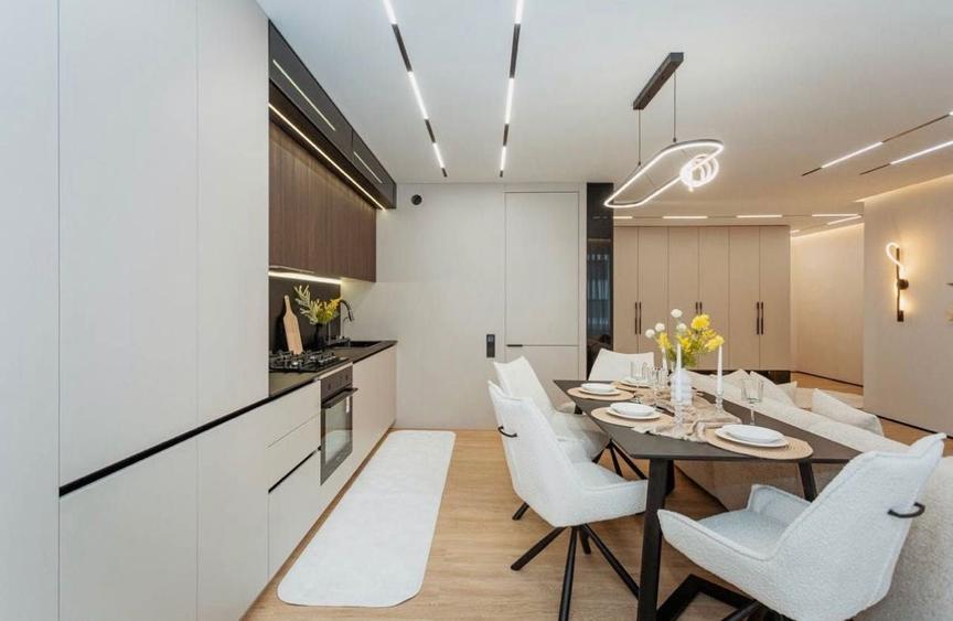 Apartament cu 3 camere decomandat în Băneasa