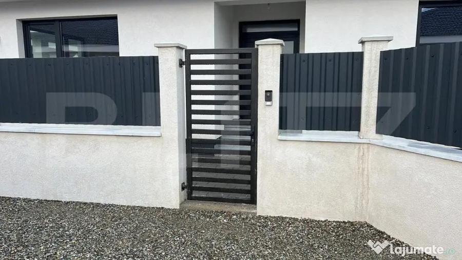 Casă cu 4 camere cu Teren 400 Mp în Unirea