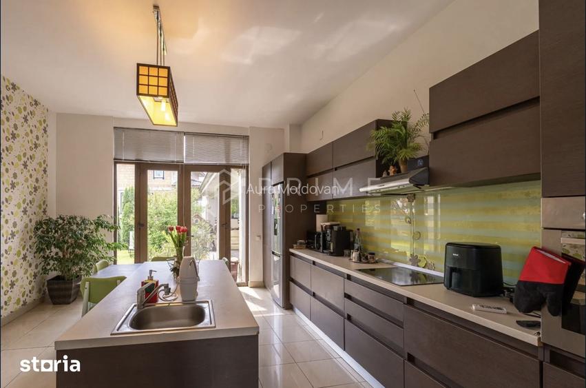 Vila cu design ?i dotari deosebite de vanzare