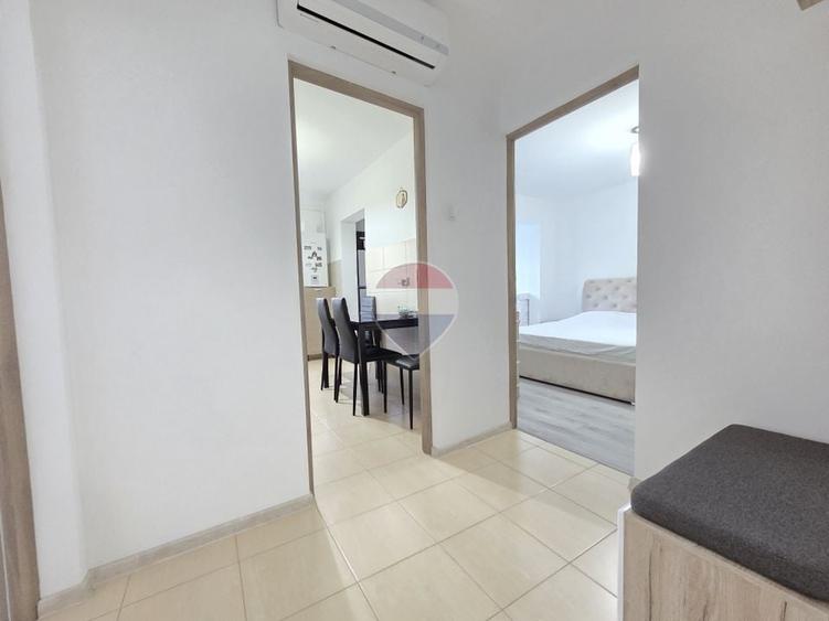Apartament cu 2 camere decomandat, mobilat în Ultracentral