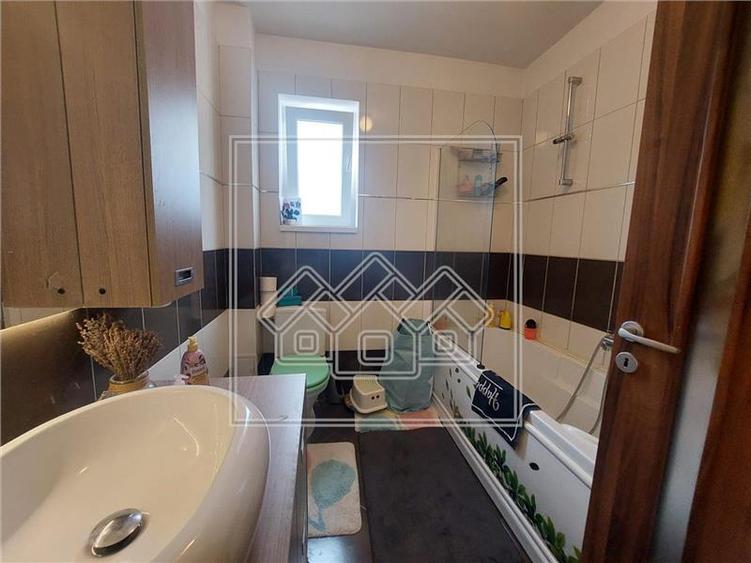 Apartament 2 camere, decomandat- Turnisor, mobilat si utilat + Parcare - 8