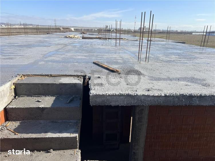 Apartament cu 3 camere decomandat în Sântandrei