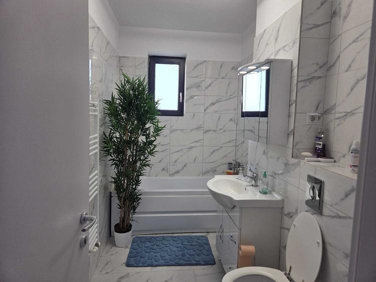 Apartament cu 3 camere decomandat în Orizont