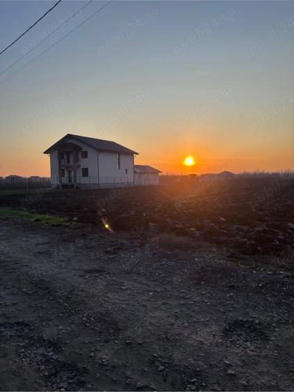 Teren de 10600 mp, în Bolintin-Deal